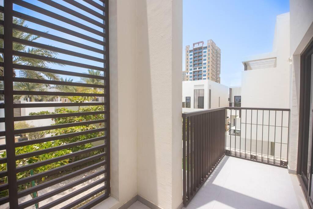 Luxury 3 Bdr Villa By The Sea 54 Fujairah Exterior foto