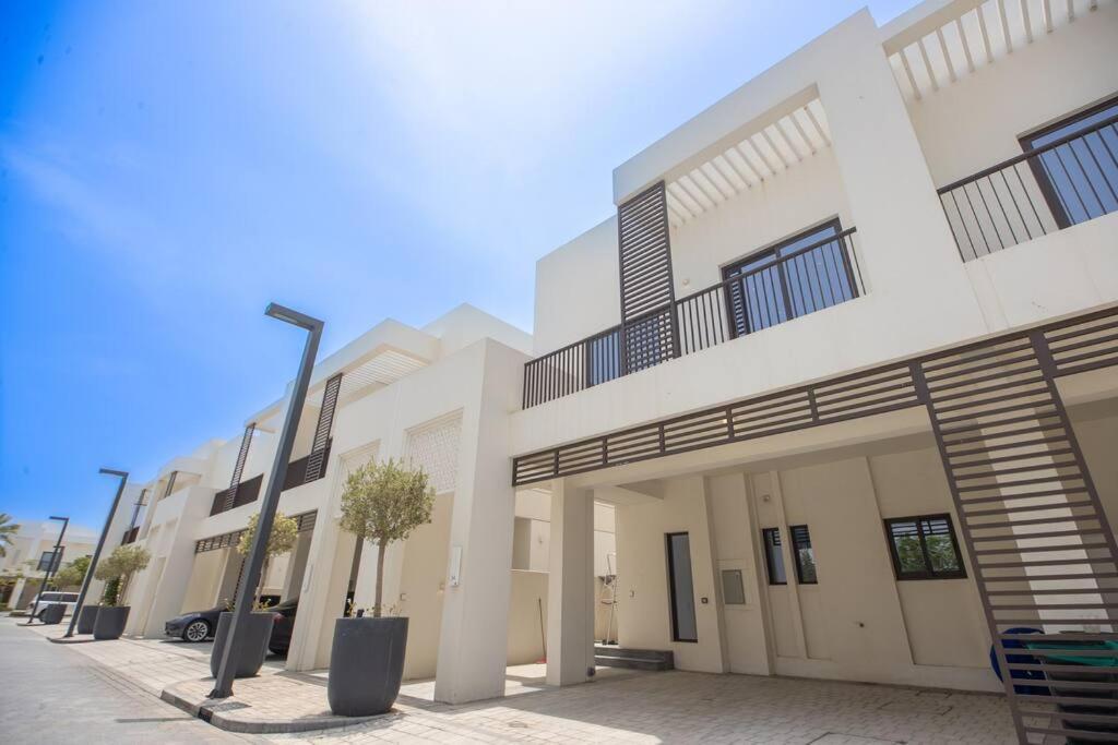 Luxury 3 Bdr Villa By The Sea 54 Fujairah Exterior foto