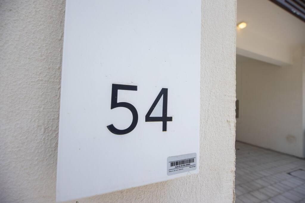 Luxury 3 Bdr Villa By The Sea 54 Fujairah Exterior foto